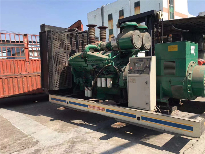 皋兰如何判断柴油发电机组的机油温度是否达到了合适的预热温度？